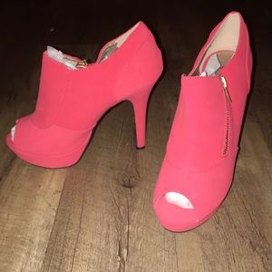 Coral Open-toe Booties